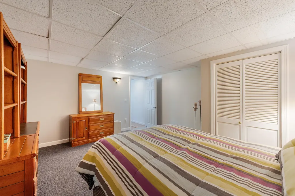 527 Willow Lane Wiscasset ME 04578