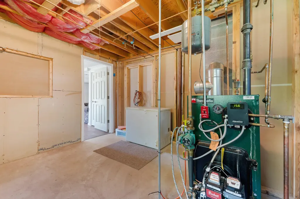 527 Willow Lane Wiscasset ME 04578