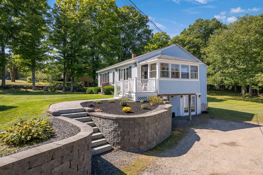 527 Willow Lane Wiscasset ME 04578