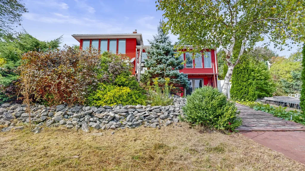 84 Cobbossee Avenue Gardiner ME 04345