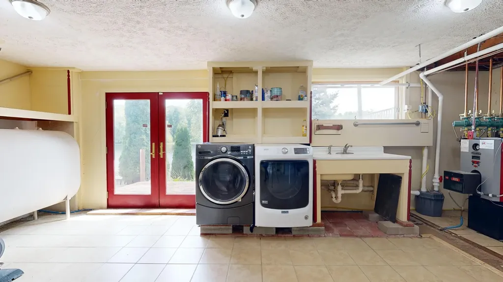 84 Cobbossee Avenue Gardiner ME 04345