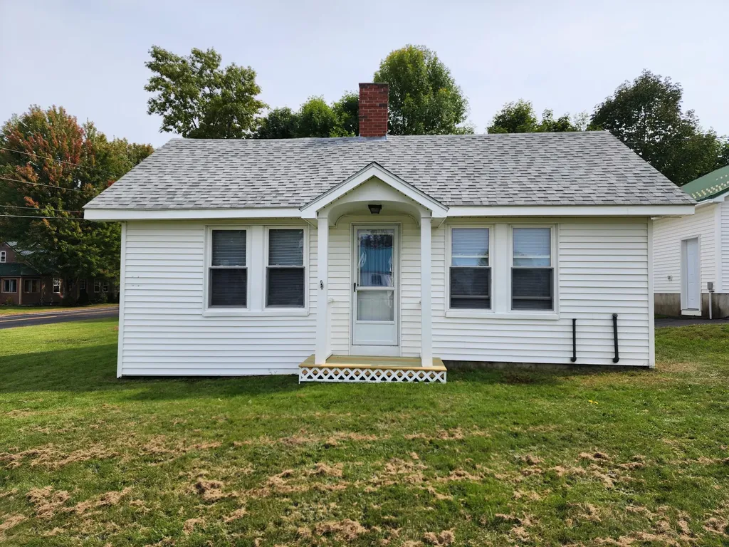 1491 Franklin Road Jay ME 04239