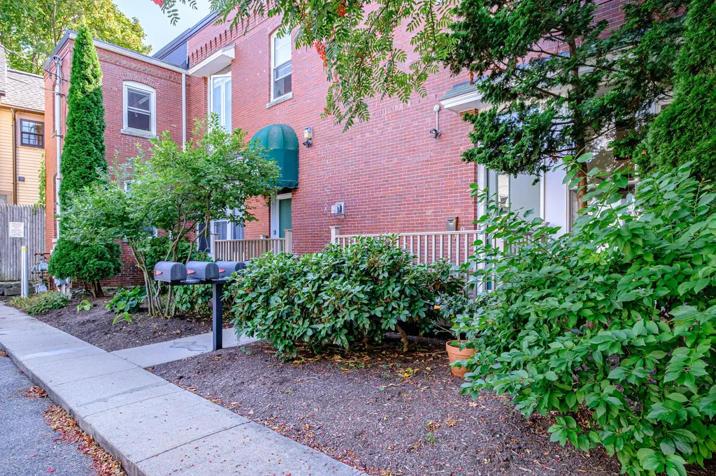 34 Lafayette Street Portland ME 04101