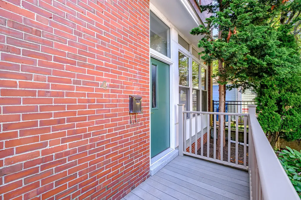 34 Lafayette Street Portland ME 04101