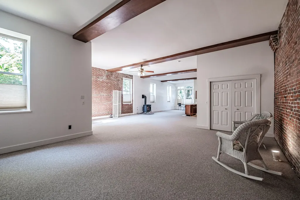 34 Lafayette Street Portland ME 04101