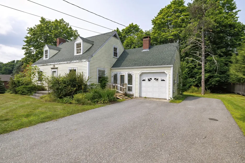36 Union Street Ellsworth ME 04605