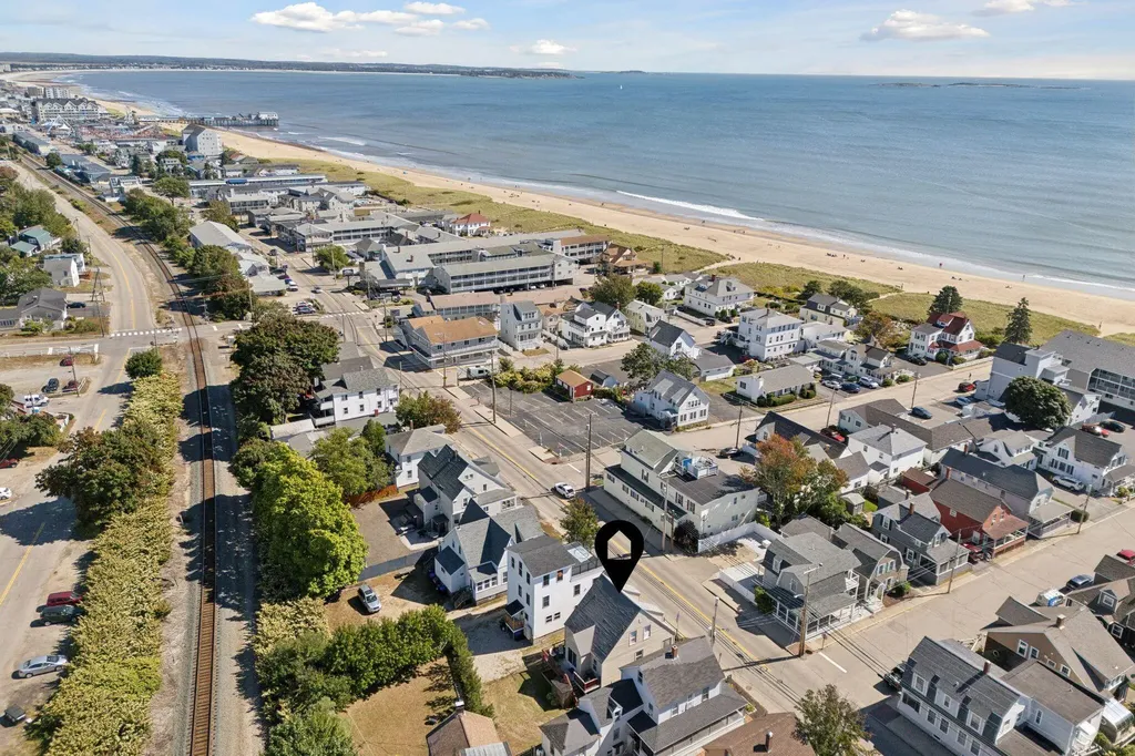 114 W Grand Avenue Old Orchard Beach ME 04064