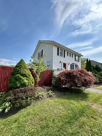 55 Broadway Rockland ME 04841
