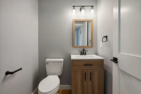 59 Greystone Lane Brunswick ME 04011