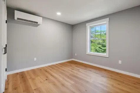 59 Greystone Lane Brunswick ME 04011