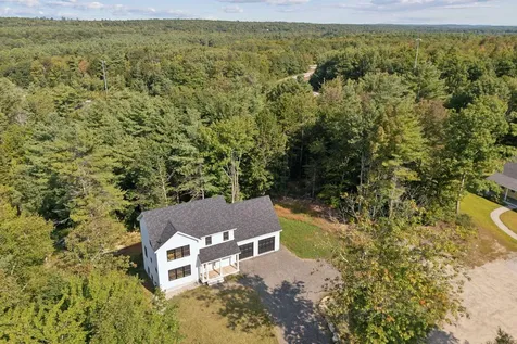 59 Greystone Lane Brunswick ME 04011
