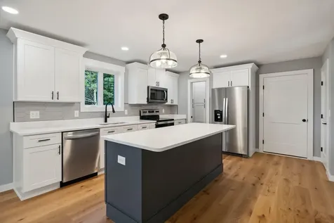 59 Greystone Lane Brunswick ME 04011