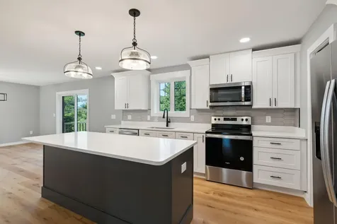 59 Greystone Lane Brunswick ME 04011