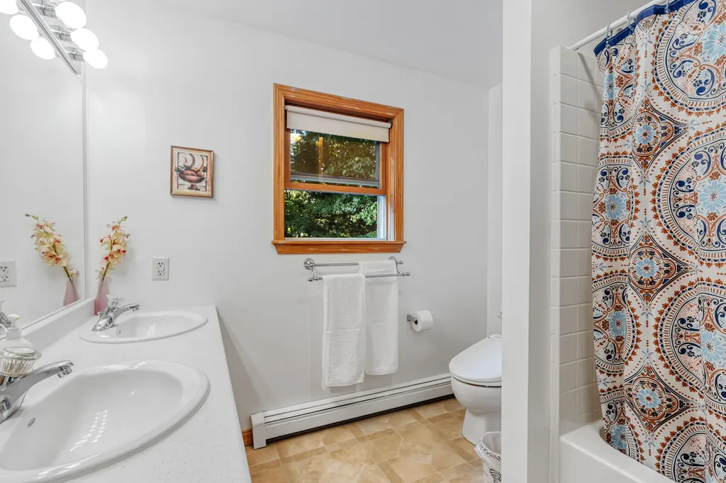 15 Hemlock Drive Topsham ME 04086