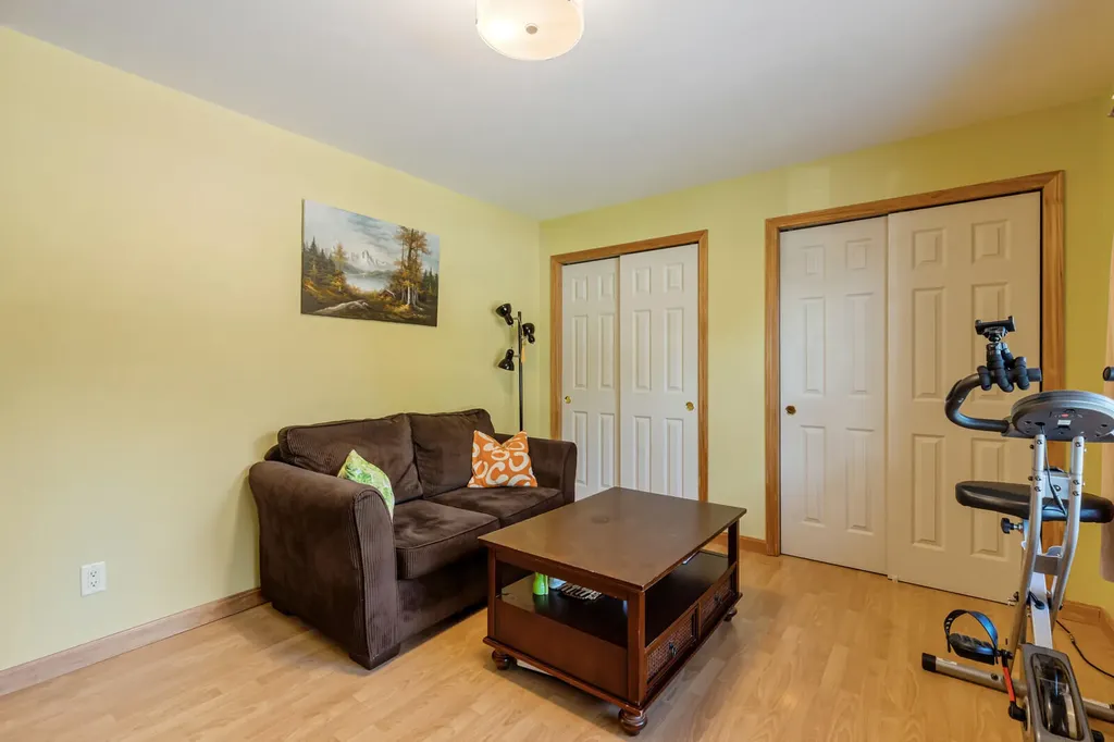 15 Hemlock Drive Topsham ME 04086