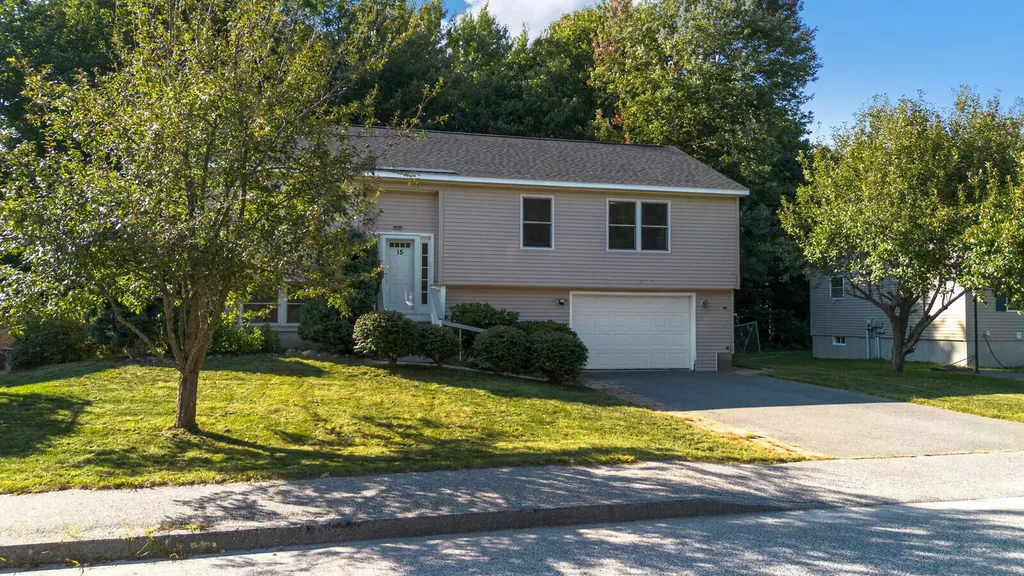 15 Hemlock Drive Topsham ME 04086