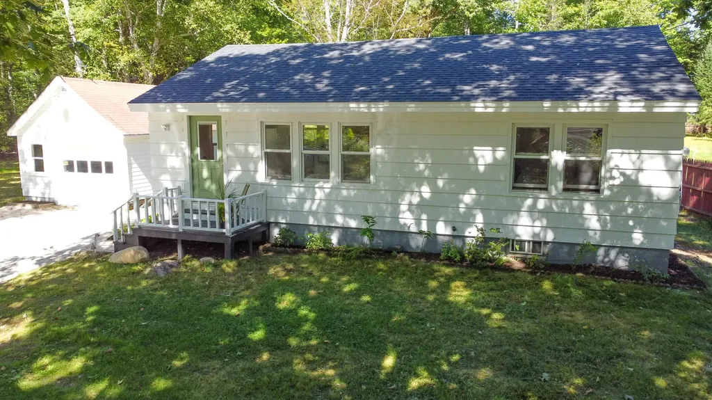 166 S Freeport Road Freeport ME 04032