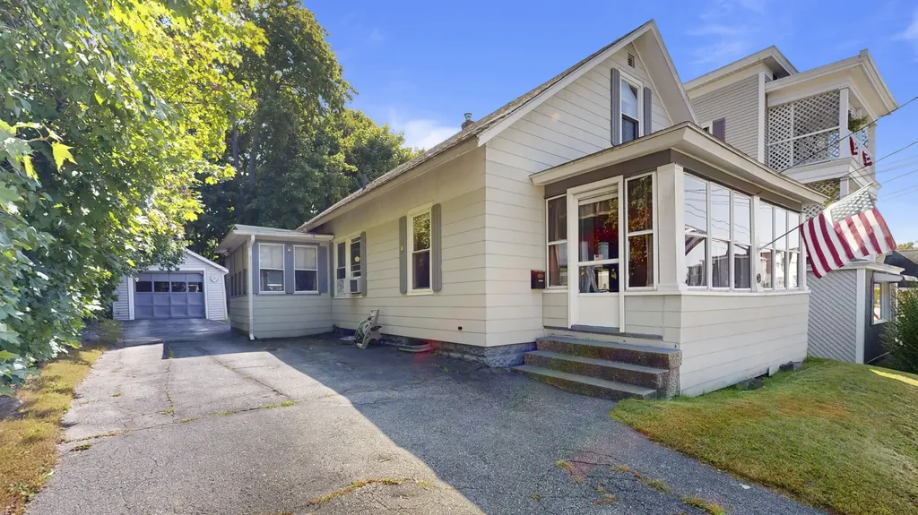 129 Rosedale Street Lewiston ME 04240