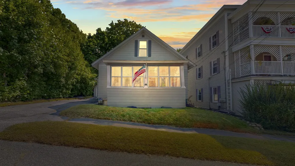 129 Rosedale Street Lewiston ME 04240