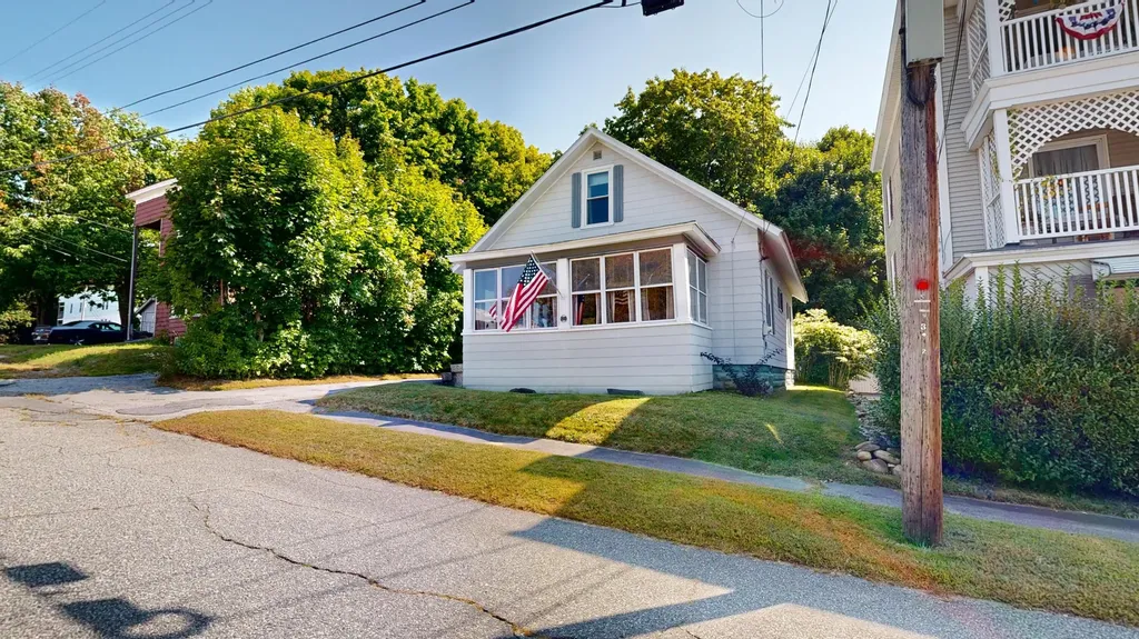 129 Rosedale Street Lewiston ME 04240