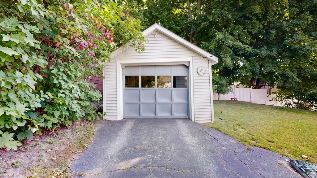 129 Rosedale Street Lewiston ME 04240