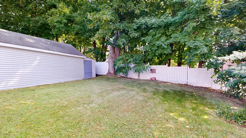 129 Rosedale Street Lewiston ME 04240