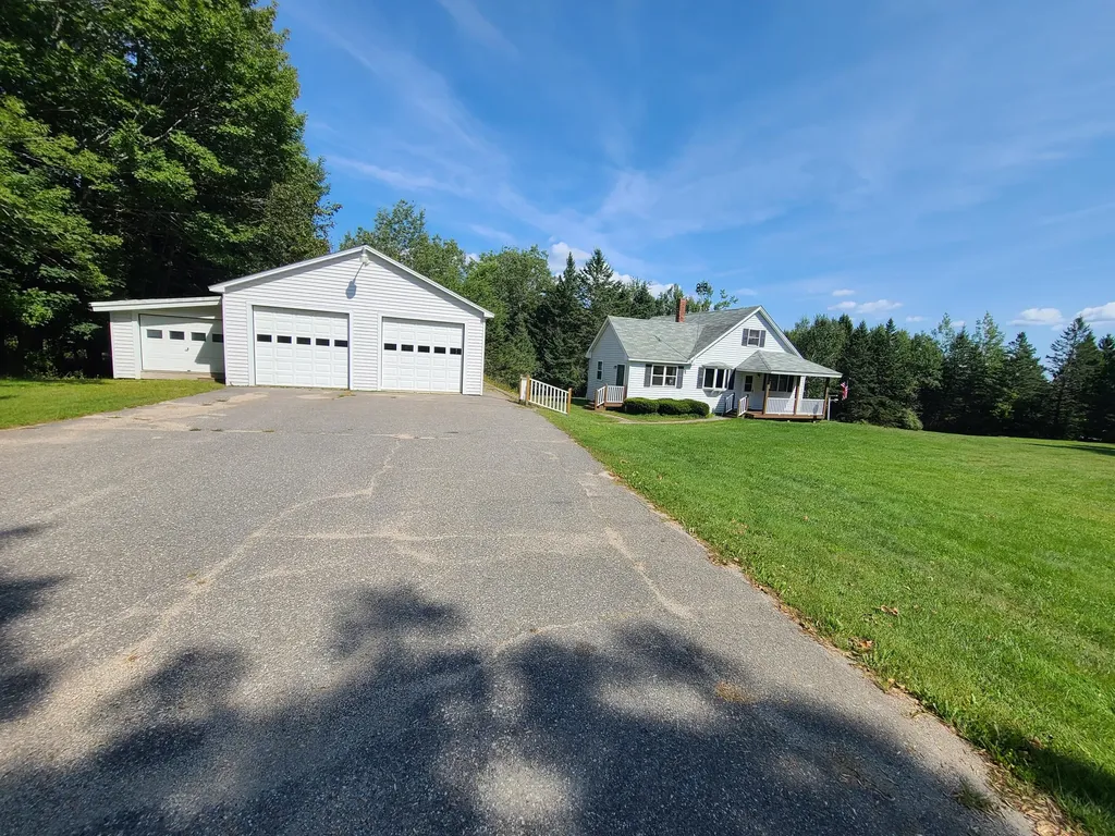 678 Back Ridge Road Penobscot ME 04476