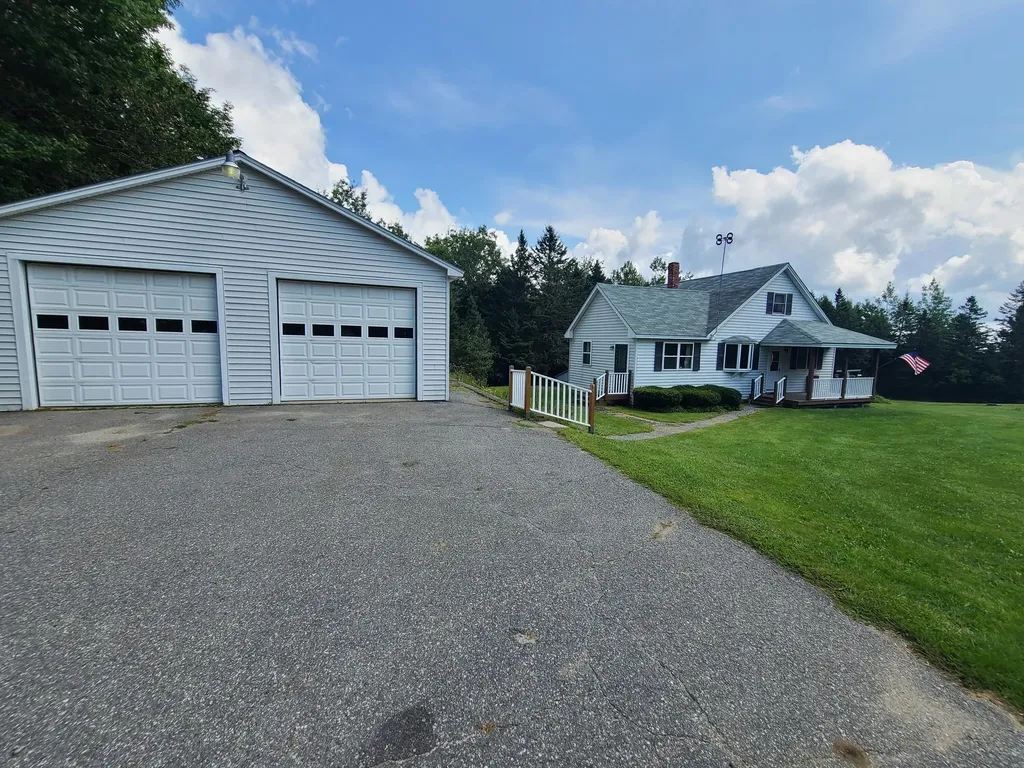 678 Back Ridge Road Penobscot ME 04476