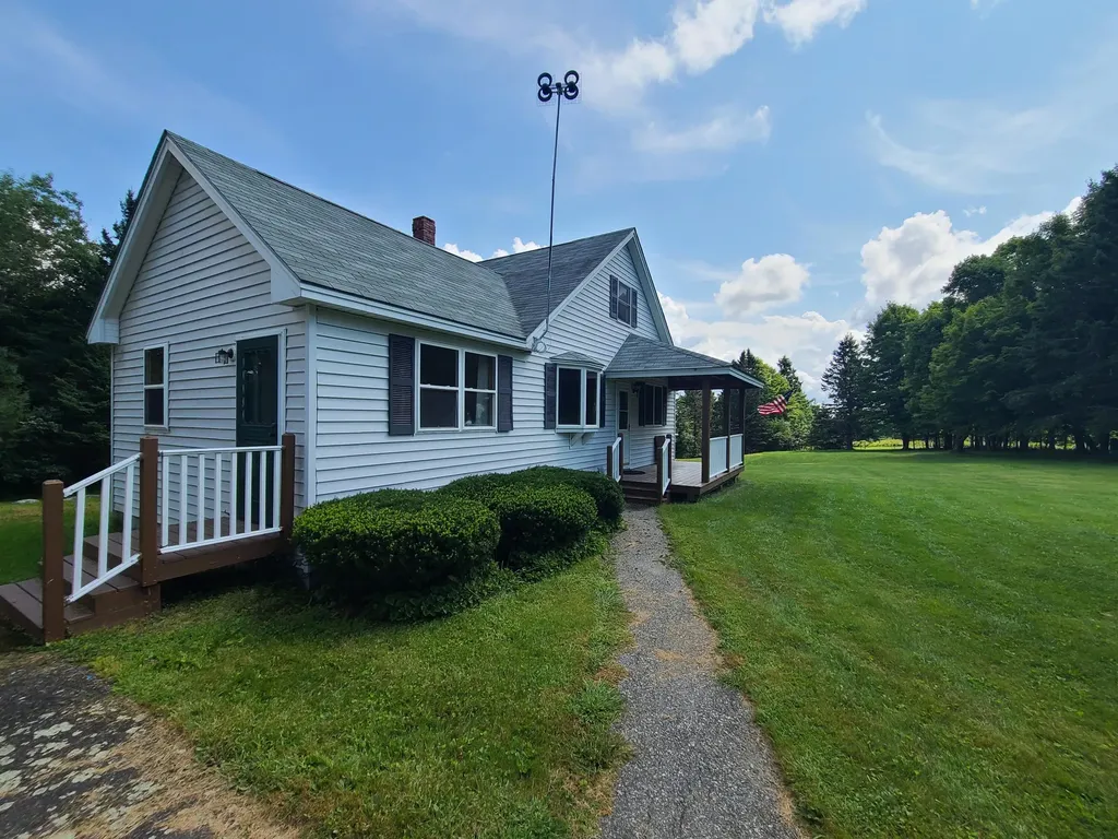 678 Back Ridge Road Penobscot ME 04476