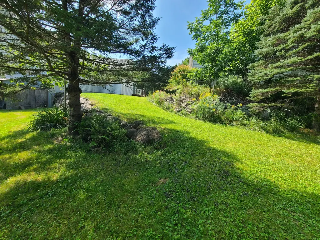 678 Back Ridge Road Penobscot ME 04476