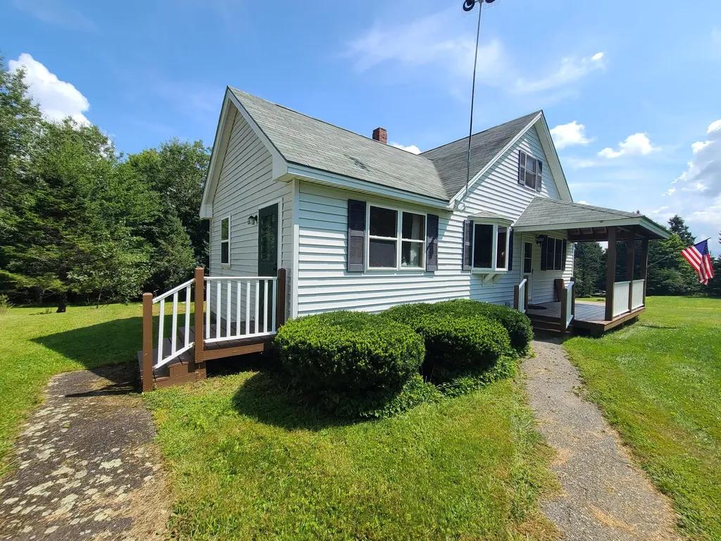 678 Back Ridge Road Penobscot ME 04476