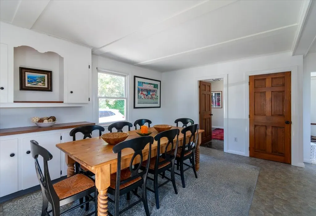 7 Everett Avenue Owls Head ME 04854