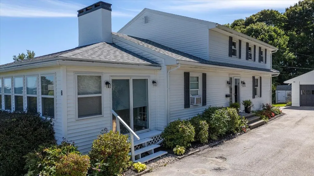 7 Everett Avenue Owls Head ME 04854