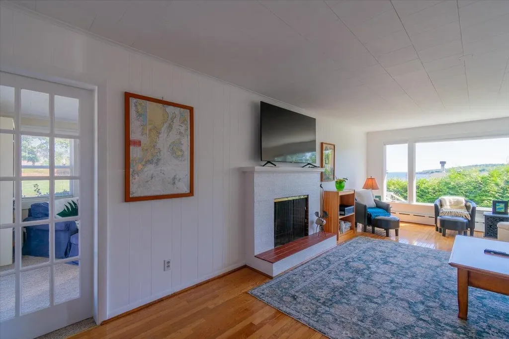 7 Everett Avenue Owls Head ME 04854