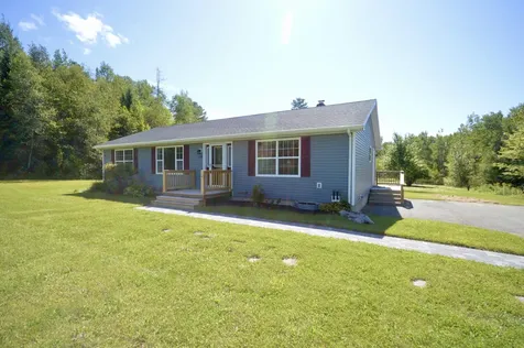 140 Baker Road Winterport ME 04496