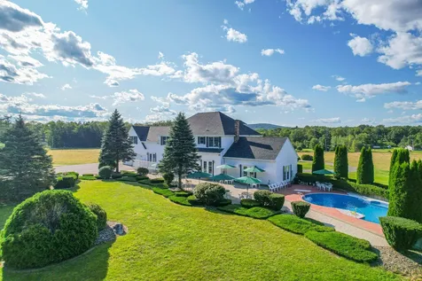 176 Annabessacook Road Winthrop ME 04364