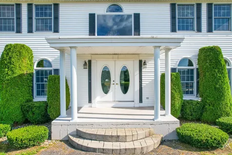 176 Annabessacook Road Winthrop ME 04364