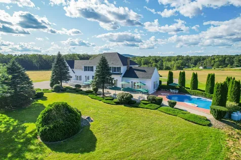 176 Annabessacook Road Winthrop ME 04364