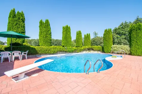 176 Annabessacook Road Winthrop ME 04364