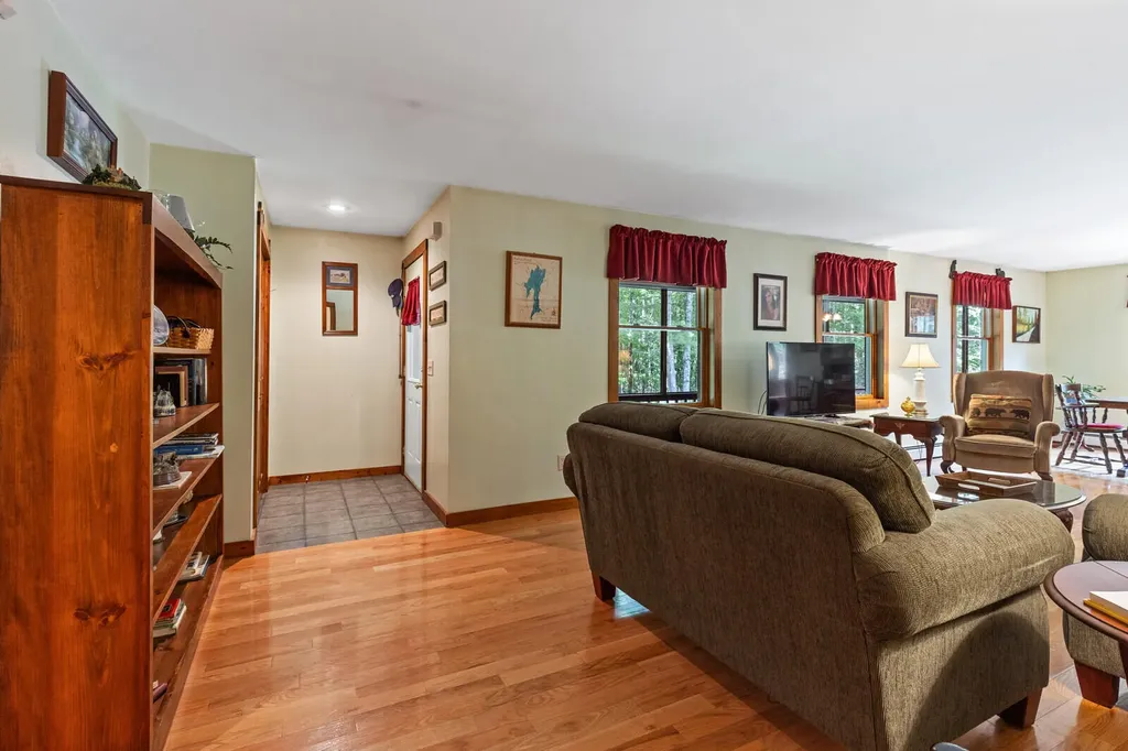34 Main Road Chesterville ME 04938