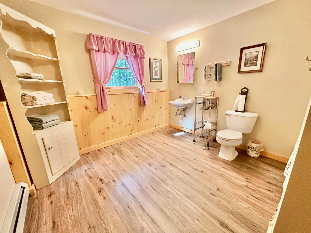 34 Main Road Chesterville ME 04938