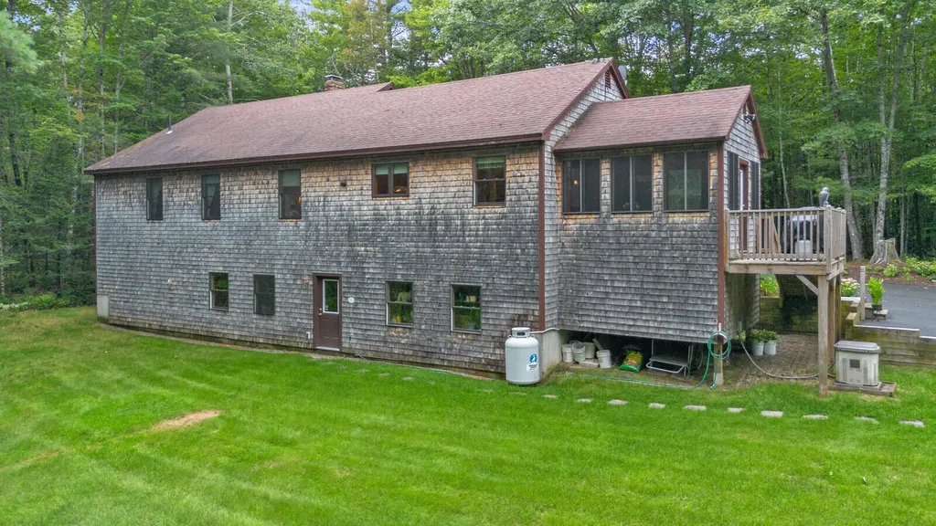 34 Main Road Chesterville ME 04938