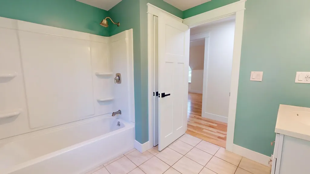 98 Meadow Road Winterport ME 04496