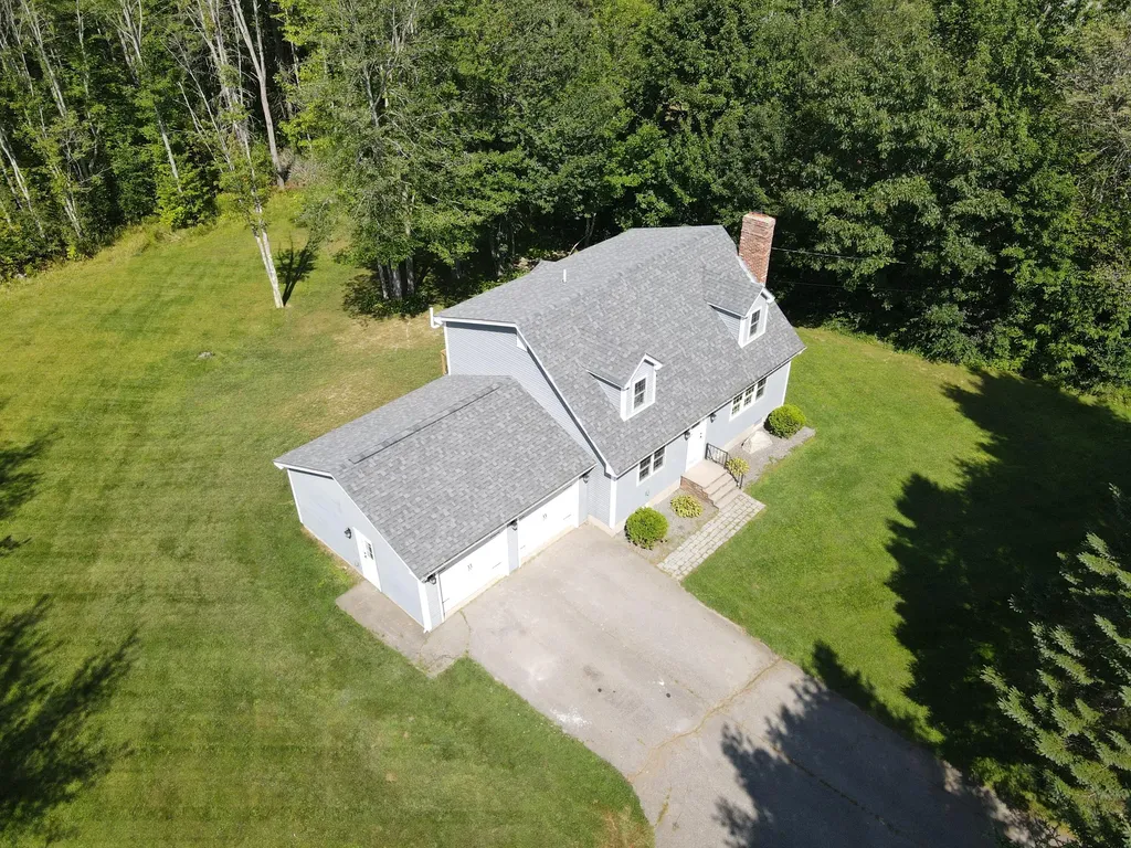 98 Meadow Road Winterport ME 04496
