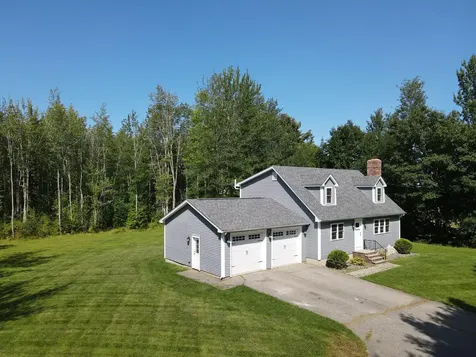 98 Meadow Road Winterport ME 04496