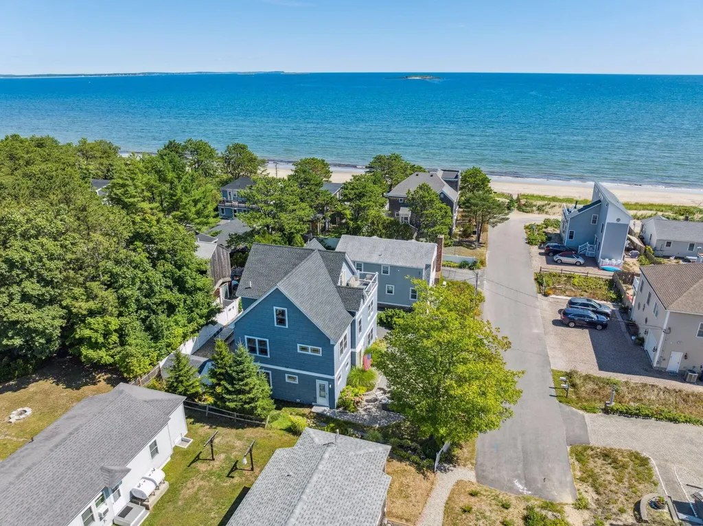 8 Lighthouse Lane Saco ME 04072