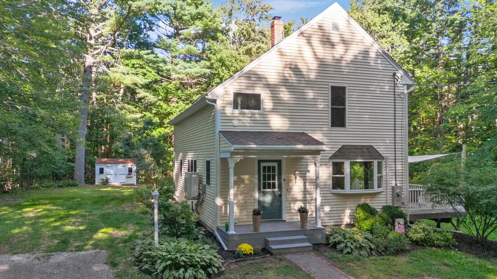 10 Seaport Drive Rockport ME 04856