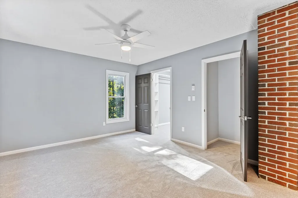 10 Seaport Drive Rockport ME 04856