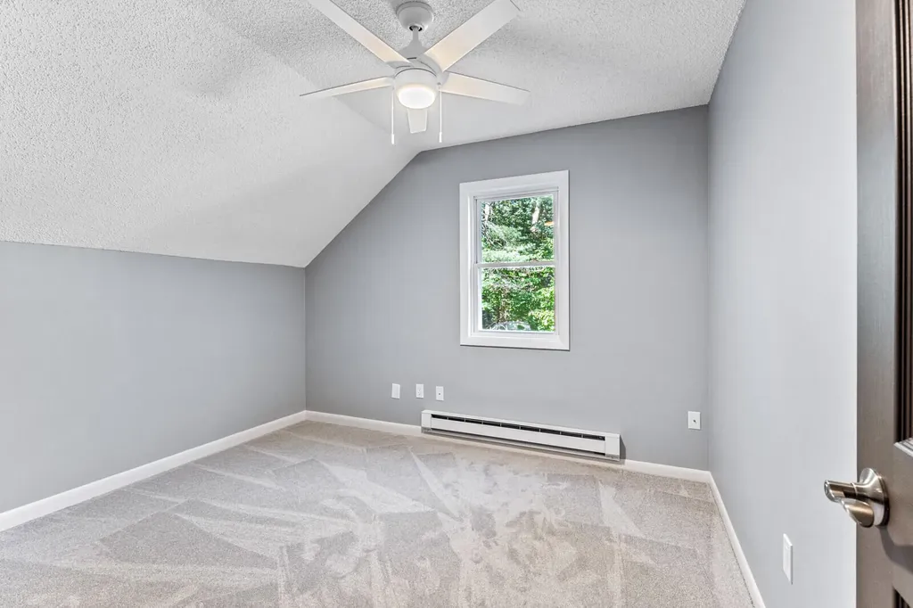 10 Seaport Drive Rockport ME 04856