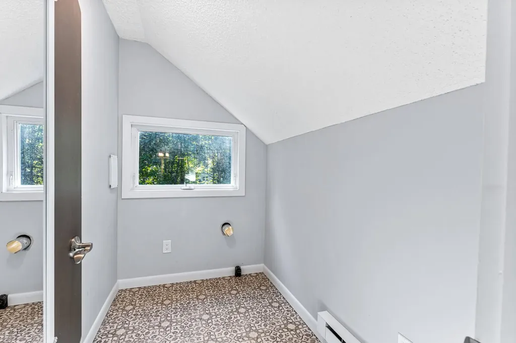10 Seaport Drive Rockport ME 04856